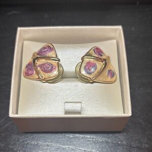 Elegant Gold tone and Pink Earrings